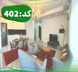 نمایی از سالن نشیمن با نورپردازی آپارتمان در بیشه سر 624652524352