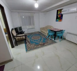 اتاق پذیرایی به همراه مبلمان و شوفاژ آپارتمان در سوادکوه 586580584670