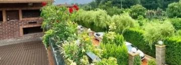 نمایی از روف گاردن و باغچه در روف گاردن ویلا در سوادکوه 4562456