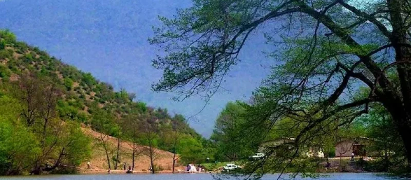 دریاچه شورمست از جاذبه های اطراف برج لاجیم سوادکوه 5641684768